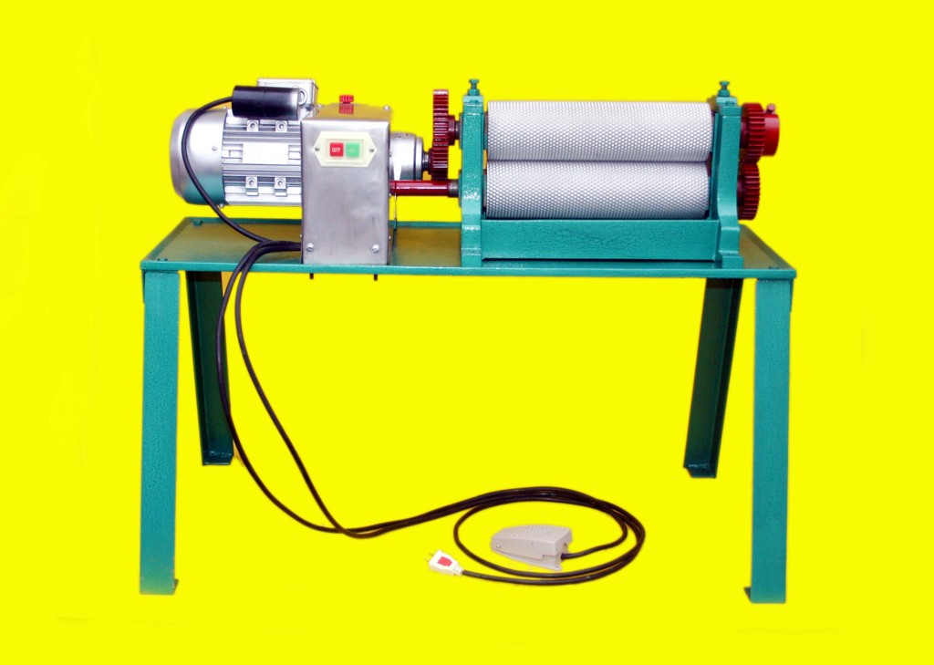 Electrical beeswax embossing machine